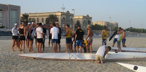 Paddlers freezing in the chilly dawn (32C)