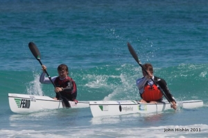 Dawid and Jasper Mocke dice to the finish